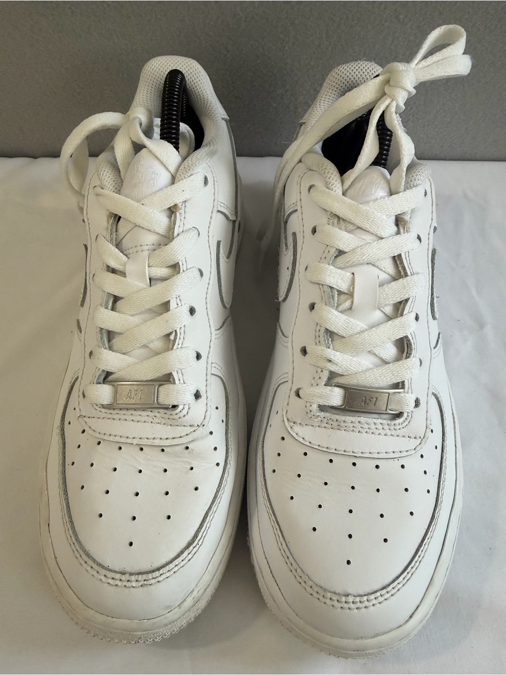 Nike Air Force 1 Low Top s7Y Unisex 8.5W/7M White Lace Up Sneakers - Picture 9 of 12